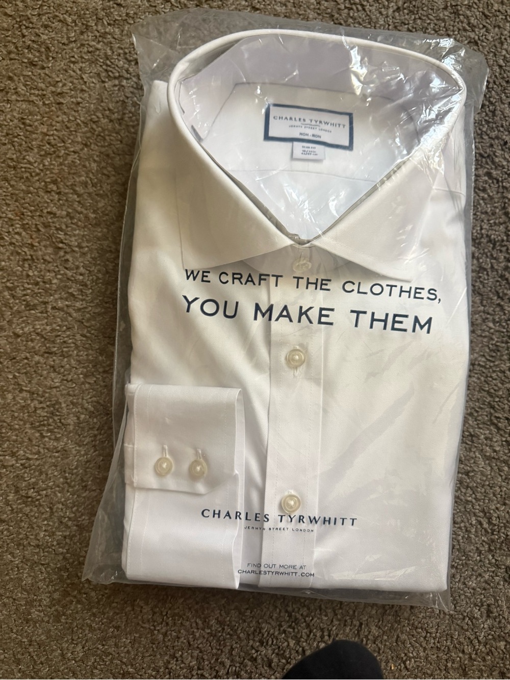 Charles Tyrwhitt Men’s White Dress Shirt NWT